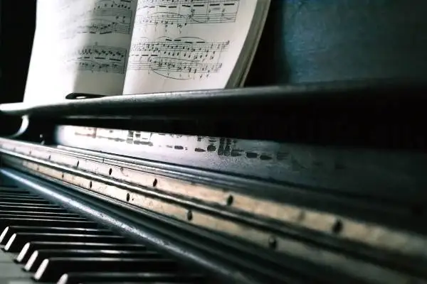 L'harmonie entre les musiques classique et en continu