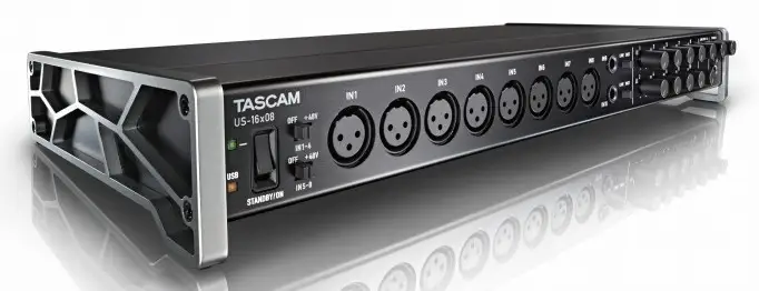 Interface de áudio USB Tascam US-16x08