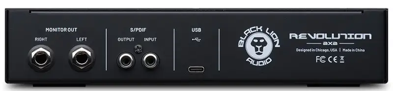 Bagian belakang Antarmuka Audio USB 2x2 Black Lion Audio