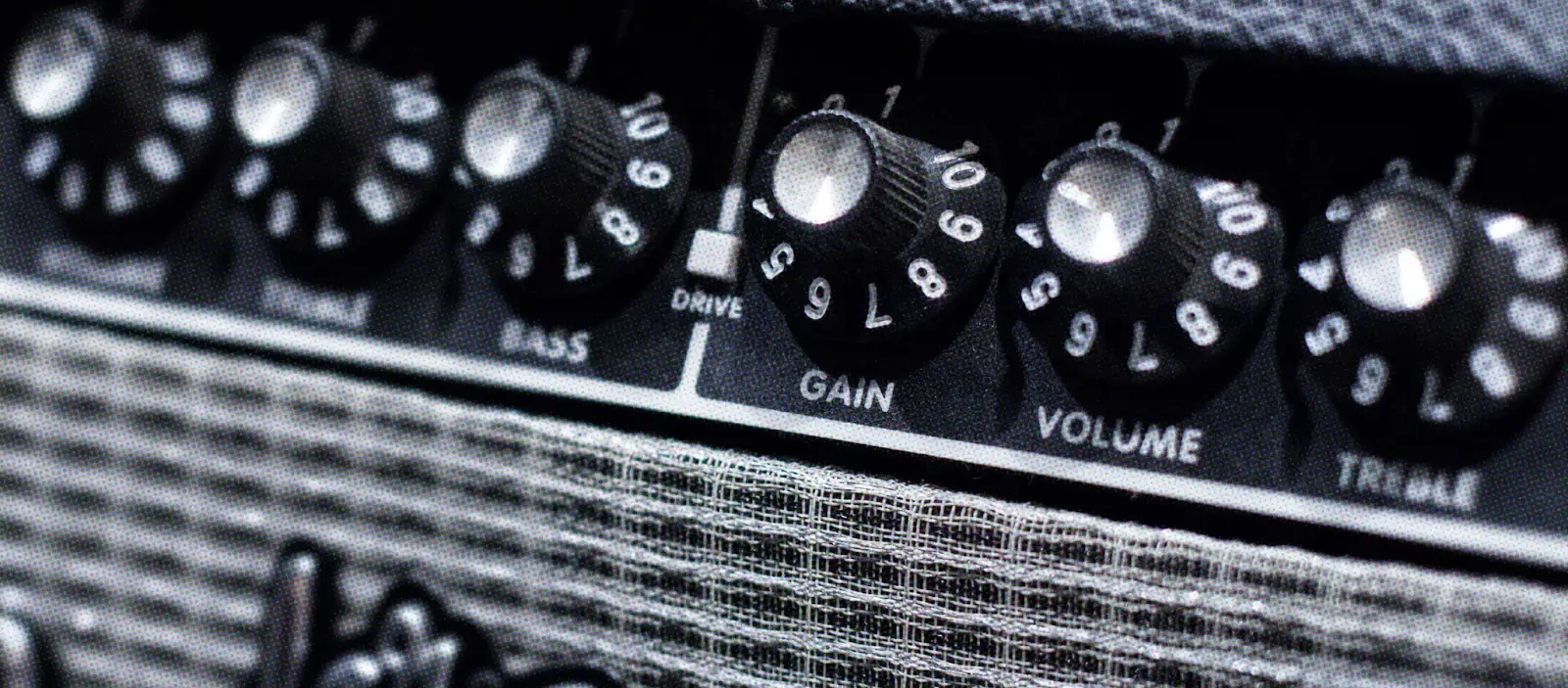 https://www.fender.com/articles/setup/amp-basics-gain-vs-volume