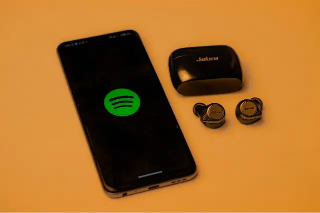 Как разместить свою музыку на стриминговых платформах