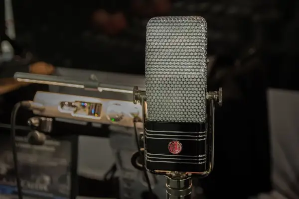 ribbon microphone