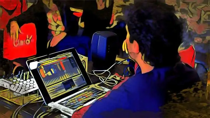 What Is A High Pass Filter & How to Use it in Mixing