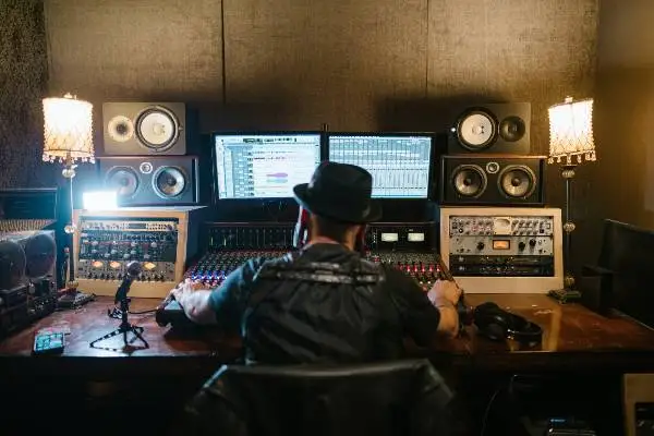 What is Multiband Compression & How to Use It